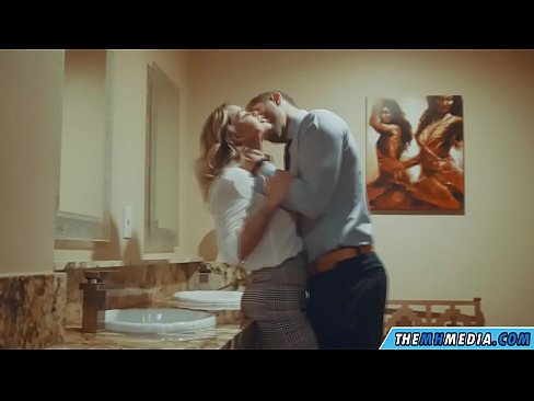 ❤️ Cuando una rubia tetona te seduce en un baño público ❤ Video de porno de calidad en es.makesexnotwar.ru ❌️❤️❤️❤️❤️❤️❤️❤️